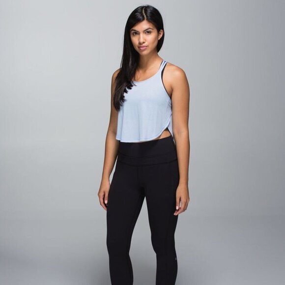 Lululemon On The Run Singlet - 2 - Picture 3 of 6